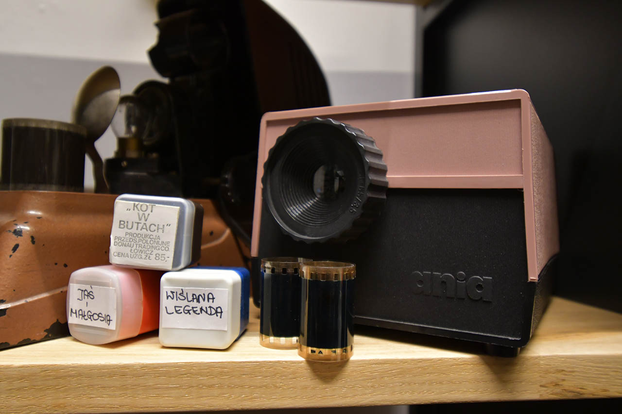 Projekcja filmów i bajek